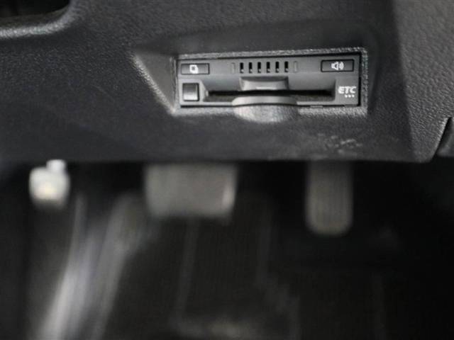 プリウス Ｅ　パワーウインドウ　キーレス　スマートＫ　盗難防止システム　１オーナー　ダブルエアバック　ＥＴＣ装備　パワーステアリング　オートエアコン　メモリーナビ　ＡＢＳ　エアバック　ＬＥＤヘッドランプ　Ｂカメラ（26枚目）