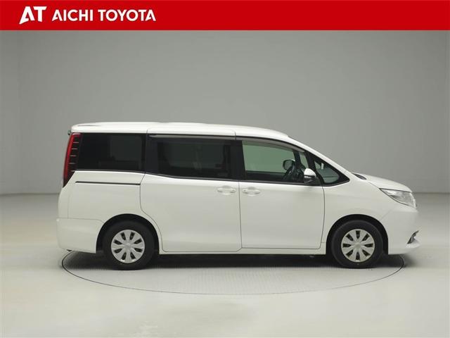 ノア Ｘ　イモビライザー　アイドリングストッ　ＤＶＤ再生可　ＡＵＸ　デュアルエアコン　ワンオーナー車　バックモニタ－　地デジＴＶ　ＬＥＤランプ　ＡＷ　スマートキ　オートエアコン　ＥＳＣ　ナビ＆ＴＶ　パワーステ（7枚目）