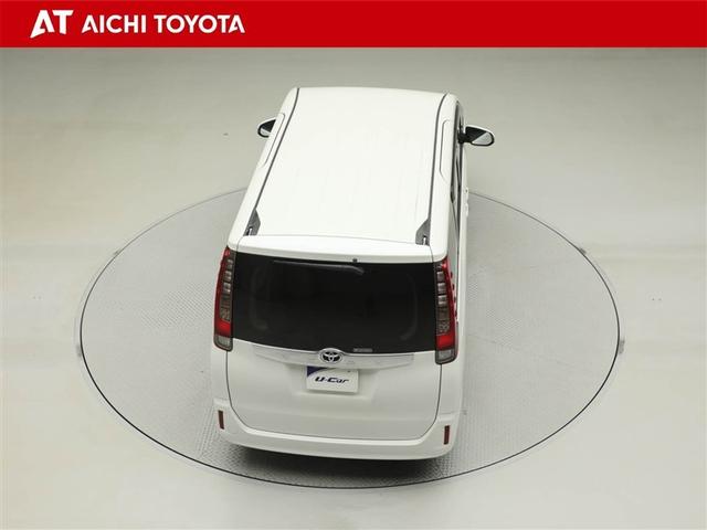 ノア Ｘ　イモビライザー　アイドリングストッ　ＤＶＤ再生可　ＡＵＸ　デュアルエアコン　ワンオーナー車　バックモニタ－　地デジＴＶ　ＬＥＤランプ　ＡＷ　スマートキ　オートエアコン　ＥＳＣ　ナビ＆ＴＶ　パワーステ（13枚目）