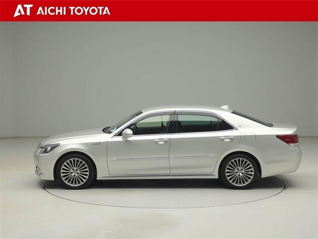 クラウンマジェスタ Fバージョン 衝突回避システム Pシート クルコン AUX DVD可 Wエアコン ETC車載器 Sキー 黒革シート エアコン LEDライト 盗難防止システム キーレス エアバッグ ナビTV 横滑防止 ABS 1オナ(3枚目)