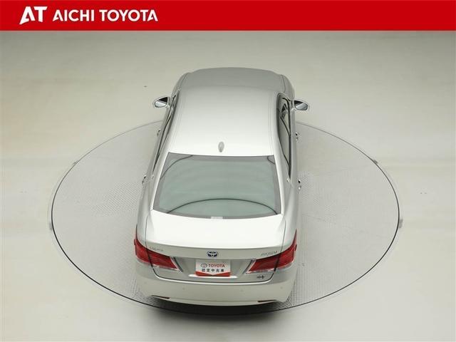 クラウンマジェスタ Fバージョン 衝突回避システム Pシート クルコン AUX DVD可 Wエアコン ETC車載器 Sキー 黒革シート エアコン LEDライト 盗難防止システム キーレス エアバッグ ナビTV 横滑防止 ABS 1オナ(13枚目)