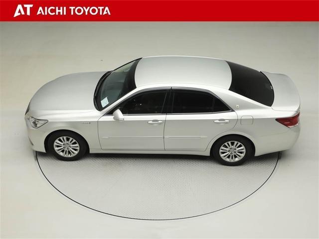 クラウンハイブリッド ロイヤルサルーン　１オーナー車　フルセグテレビ　Ｂカメラ　ＬＥＤヘッドランプ　ＤＶＤ再生機能　盗難防止システム　スマキー　オートクルーズコントロール　電動パワーシート　ＥＳＣ　ＥＴＣ付き　アルミホイール　エアコン　ＰＷ（11枚目）