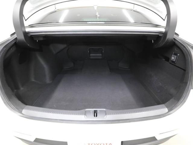 クラウンクロスオーバー Ｇアドバンスド　衝突軽減装置　フルセグテレビ　クルコン　横滑防止装置　ドライブレコーダー　ＬＥＤヘッドライト　Ｂカメラ　Ｐシート　ＥＴＣ　オートエアコン　ＡＣ１００Ｖ電源　１オーナー　ＡＵＸ　エアバッグ　４ＷＤ　ＴＶ（21枚目）