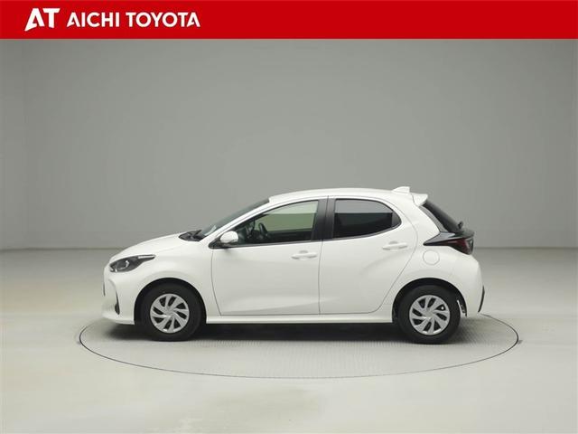 ヤリス Ｘ　ＰＣＳ　スマートキーシステム　元レンタカー　横滑り防止装置付き　ワイヤレスキー　バックガイドモニター　盗難防止　サイドエアバック　エアコン　Ｗエアバッグ　パワーウインドウ　ＥＴＣ付き　パワステ　ナビ（3枚目）