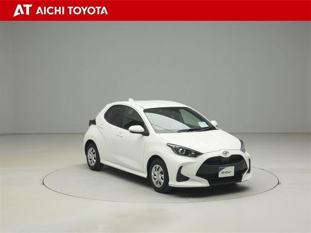 ヤリス Ｘ　ＰＣＳ　スマートキーシステム　元レンタカー　横滑り防止装置付き　ワイヤレスキー　バックガイドモニター　盗難防止　サイドエアバック　エアコン　Ｗエアバッグ　パワーウインドウ　ＥＴＣ付き　パワステ　ナビ（8枚目）