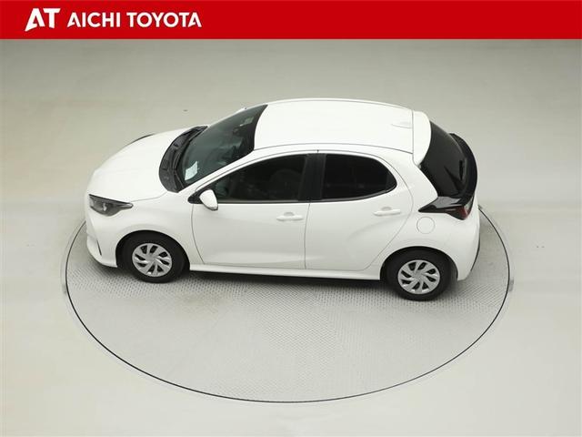 ヤリス Ｘ　ＰＣＳ　スマートキーシステム　元レンタカー　横滑り防止装置付き　ワイヤレスキー　バックガイドモニター　盗難防止　サイドエアバック　エアコン　Ｗエアバッグ　パワーウインドウ　ＥＴＣ付き　パワステ　ナビ（11枚目）