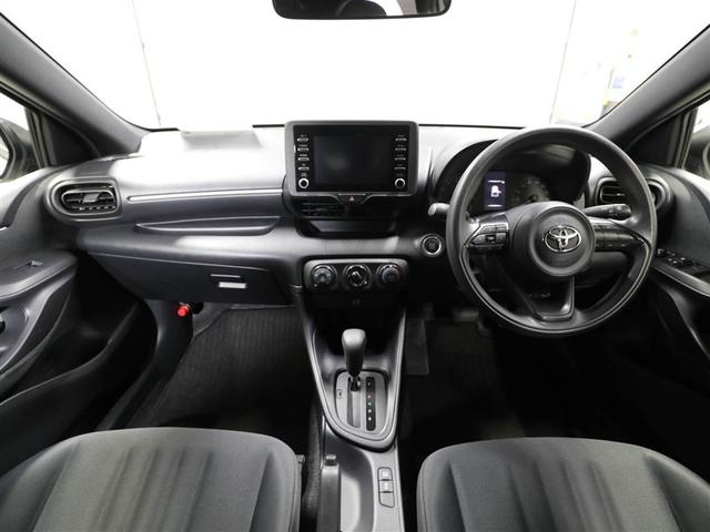 ヤリス Ｘ　ＰＣＳ　スマートキーシステム　元レンタカー　横滑り防止装置付き　ワイヤレスキー　バックガイドモニター　盗難防止　サイドエアバック　エアコン　Ｗエアバッグ　パワーウインドウ　ＥＴＣ付き　パワステ　ナビ（18枚目）