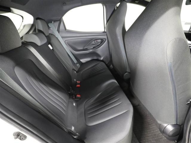 ヤリス Ｘ　ＰＣＳ　スマートキーシステム　元レンタカー　横滑り防止装置付き　ワイヤレスキー　バックガイドモニター　盗難防止　サイドエアバック　エアコン　Ｗエアバッグ　パワーウインドウ　ＥＴＣ付き　パワステ　ナビ（20枚目）