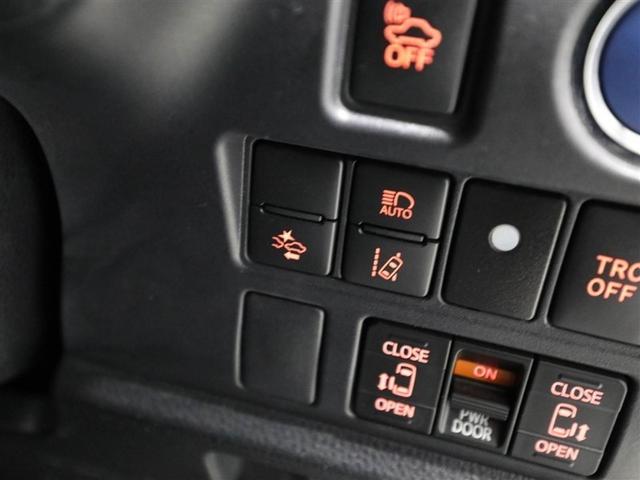 エスクァイア ハイブリッドＧｉ　ブラックテーラード　オートクルーズコントロール　地デジＴＶ　スマートキー　ナビ＆ＴＶ　ＬＥＤヘッド　キーレス　ＥＴＣ　ドラレコ　メモリーナビ　パワーウィンドウ　パワーステアリング　横滑り防止機能　Ｗエアコン　３列シート（28枚目）