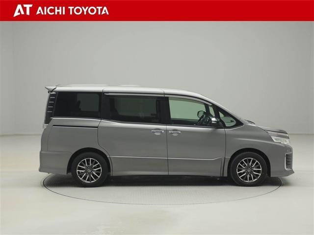 ヴォクシー ZS 煌 地上デジタル 両側パワードア アイドリングストップ車 パワーウィンド 横滑防止 1オーナ DVD可 盗難防止装置 スマートエントリー Bカメラ AUX LEDヘッドライト メモリーナビ 3列シート(7枚目)