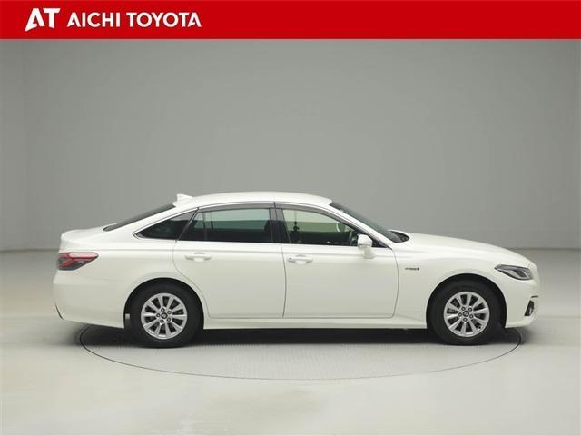 クラウンハイブリッド Ｓ　バックガイドモニター　メモリーナビゲーション　地デジＴＶ　ＥＴＣ車載器　電動シート　ＬＥＤヘッド　イモビライザー　ドラレコ　メディアプレイヤー接続　横滑り防止装置　スマートキー　キーフリー　ナビ＆ＴＶ（7枚目）