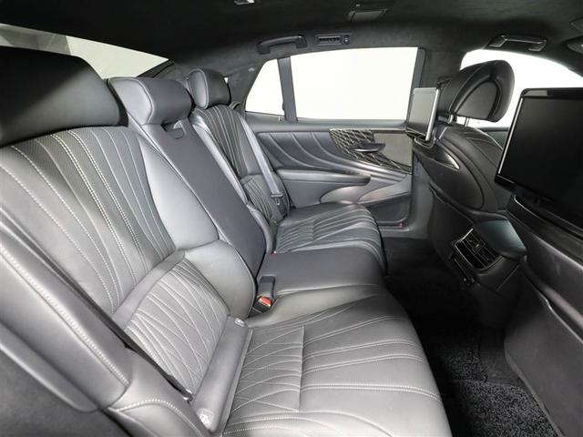 ＬＳ ＬＳ５００ｈ　エグゼクティブ　１００Ｖ電源　衝突軽減装置　ワンオーナー　ＬＥＤライト　フルセグ　レザーシート　エアコン　ミュージックプレイヤー接続可　バックカメラ　ＥＴＣ　オートクルーズコントロール　ＡＷＤ　アルミホイール（20枚目）