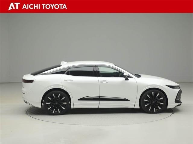 クラウンクロスオーバー ＲＳアドバンスド　衝突回避　オートクルーズコントロール　横滑り防止　フルセグＴＶ　パワーシート　レザーシート　ＬＥＤ　アルミホイール　ＡＣ１００Ｖ　スマートキー　ＡＢＳ　エアロ　ＴＶ　フルオートエアコン　イモビライザー（7枚目）