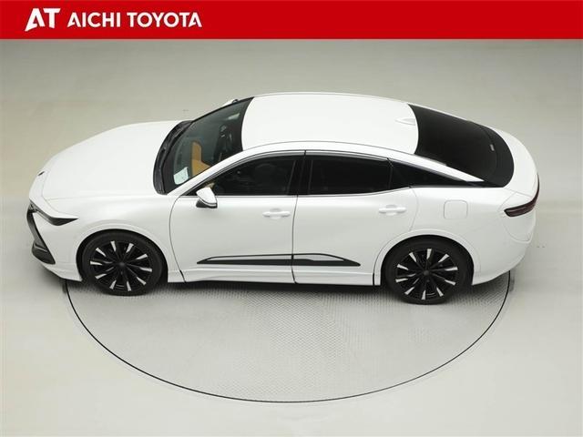 クラウンクロスオーバー ＲＳアドバンスド　衝突回避　オートクルーズコントロール　横滑り防止　フルセグＴＶ　パワーシート　レザーシート　ＬＥＤ　アルミホイール　ＡＣ１００Ｖ　スマートキー　ＡＢＳ　エアロ　ＴＶ　フルオートエアコン　イモビライザー（11枚目）