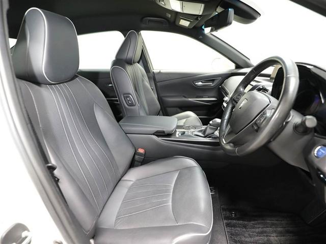 クラウンハイブリッド ＲＳアドバンス　地デジ　衝突被害軽減装置　ワンオーナ　黒革シート　ＬＥＤヘットライト　後カメラ　クルコン　ＡＣ　Ｐシート　エアバッグ　ナビＴＶ　セキュリティーアラーム　１００Ｖ充電　キーフリー　スマートキ　メモリナビ（19枚目）