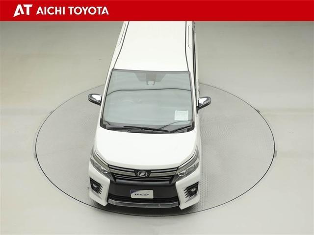 ヴォクシー ＺＳ　煌ＩＩ　スマートキー・プッシュスタート　バックガイドモニター　セキュリティアラーム　両側パワスラドア　１オーナー　ＥＴＣ車載器　地デジテレビ　ＶＳＣ　ＬＥＤライト　助手席エアバック　キーレスエントリー　ＡＣ（17枚目）