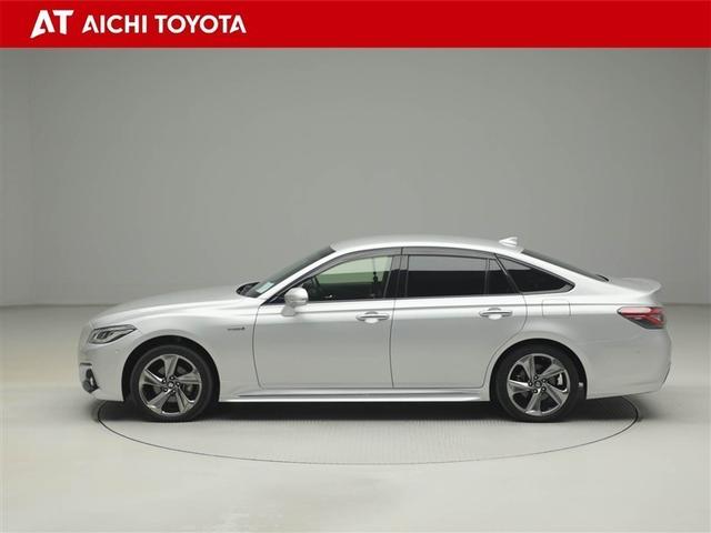 クラウンハイブリッド ＲＳアドバンス　Ｆｏｕｒ　リアカメラ　１００Ｖ電源　オートエアコン　ＬＥＤヘッド　衝突軽減システム　メモリナビ　助手席エアバッグ　横滑防止装置　ＡＢＳ　ナビＴＶ　本革シート　電動シート　サイドエアバッグ　ドライブレコーダー（3枚目）