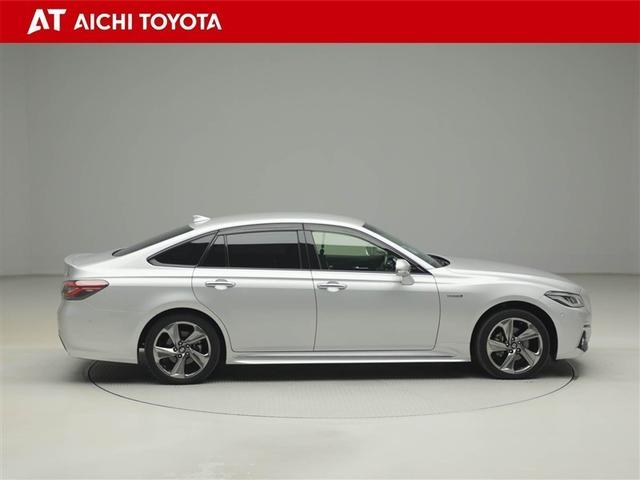 クラウンハイブリッド ＲＳアドバンス　Ｆｏｕｒ　リアカメラ　１００Ｖ電源　オートエアコン　ＬＥＤヘッド　衝突軽減システム　メモリナビ　助手席エアバッグ　横滑防止装置　ＡＢＳ　ナビＴＶ　本革シート　電動シート　サイドエアバッグ　ドライブレコーダー（7枚目）