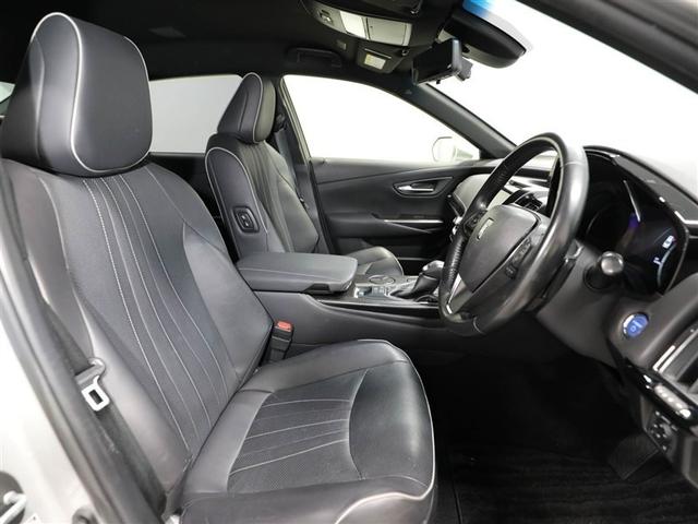 クラウンハイブリッド ＲＳアドバンス　Ｆｏｕｒ　リアカメラ　１００Ｖ電源　オートエアコン　ＬＥＤヘッド　衝突軽減システム　メモリナビ　助手席エアバッグ　横滑防止装置　ＡＢＳ　ナビＴＶ　本革シート　電動シート　サイドエアバッグ　ドライブレコーダー（19枚目）