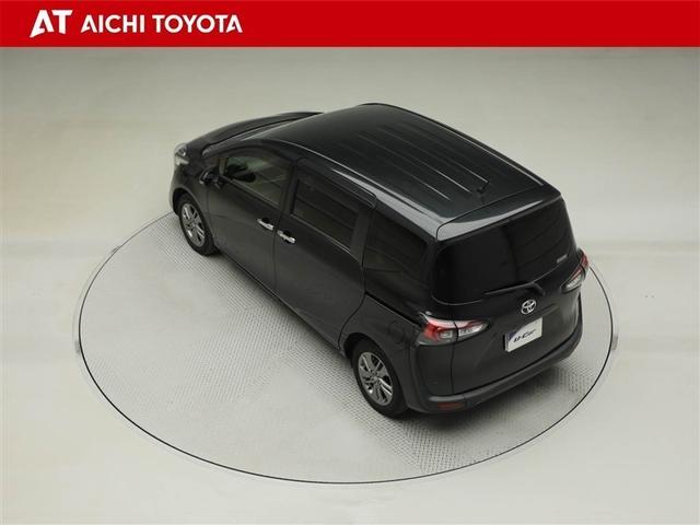 シエンタ Ｇ　クエロ　バックモニタ　ブレーキサポート　運転席エアバッグ　両側ＰＳＤ　地デジ　ＡＵＸ　ＬＥＤランプ　キーフリー　ワンオーナー車　ウォークスルー　メモリ－ナビ　ＴＶナビ　ＡＢＳ　パワーウィンドウ　スマートキ（12枚目）