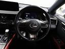 各操作スイッチなどもハンドルから手を放すことなく操作可能で安全運転に支援いたします!