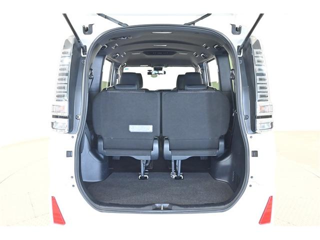 ヴォクシー ZS 煌II スマートキー・プッシュスタート バックガイドモニター セキュリティアラーム 両側パワスラドア ETC車載器 地デジテレビ 記録簿付き VSC LEDライト 助手席エアバック キーレスエントリー AC(14枚目)