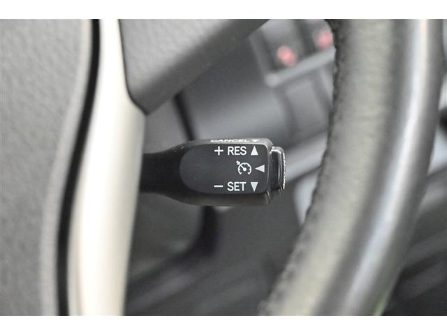 ヴォクシー ZS 煌II スマートキー・プッシュスタート バックガイドモニター セキュリティアラーム 両側パワスラドア ETC車載器 地デジテレビ 記録簿付き VSC LEDライト 助手席エアバック キーレスエントリー AC(20枚目)