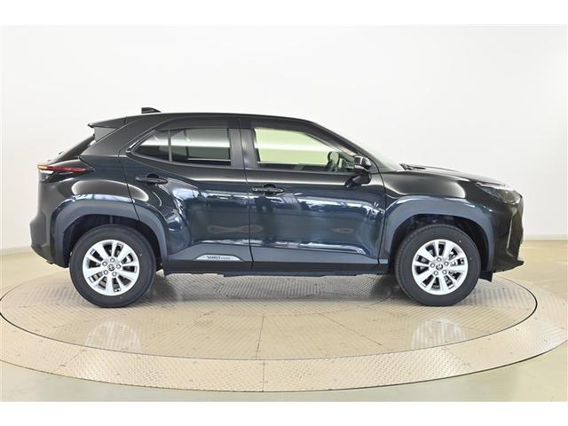 ヤリスクロス ハイブリッドG TSS イモビライザー バックモニタ- エアコン ナビ LEDヘッドライト インテリキー パワーウィンド Wエアバック オートクルーズ キーフリー 横滑防止装置 サイドエアバッグ エアバッグ アルミ(4枚目)