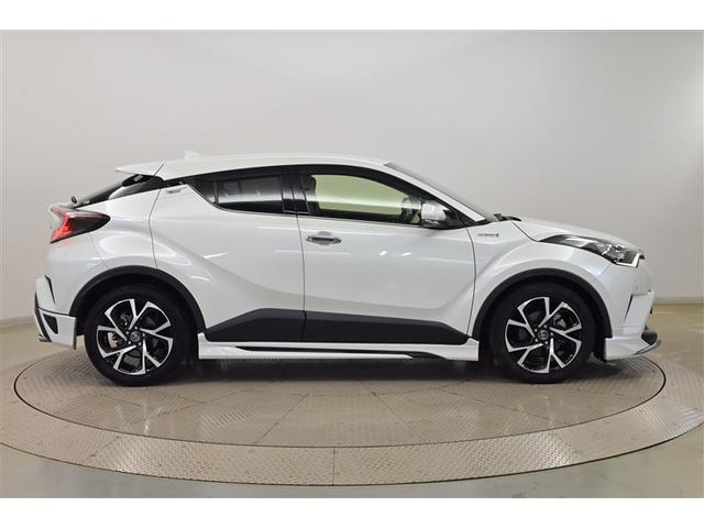 Ｃ－ＨＲ Ｇ　ＬＥＤエディション　整備記録簿　プリクラッシュセーフティー　横滑り防止機能　エアロ　Ｂカメ　地デジ　ＬＥＤヘッドライト　ドラレコ付き　盗難防止装置　ＡＡＣ　スマートキー　デュアルエアバッグ　キーフリー　ＡＢＳ　メモリナビ（4枚目）