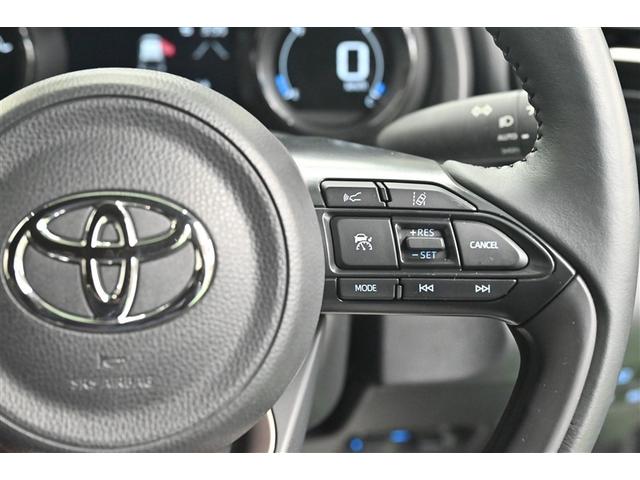 ヤリス ハイブリッドＺ　ＰＣＳ　整備記録簿　Ｂカメラ　ドラレコ付　ナビ付　ＬＥＤランプ　スマキー　ＥＴＣ付き　ＶＳＣ　パワステ　クルコン　カーテンエアバック　キーフリー　ＡＢＳ　イモビ　エアコン　メモリナビ　エアバッグ（18枚目）