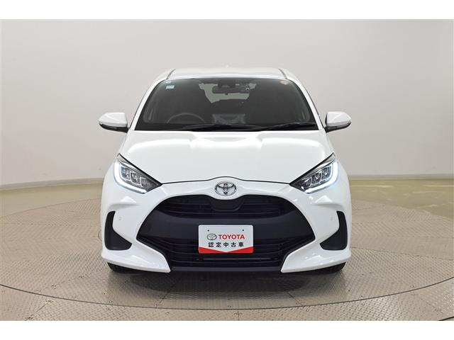 ヤリス Ｇ　カーナビ　点検記録簿　Ｂカメラ　エアコン　スマートキー＆プッシュスタート　ドライブレコーダー　ＬＥＤヘッド　メモリーナビゲーション　イモビ　横滑り防止システム　クルーズＣ　アルミホイール　ＡＢＳ（2枚目）