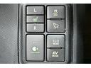 Ｓ　スマートキープッシュスタート　キーレスエントリ　フルセグ地デジ　イモビ　ナビ＆ＴＶ　オートエアコン　デュアルエアバック　ＥＳＣ　Ｂカメラ　パワーウィンドウ　ＥＴＣ　ＤＶＤ再生可能　アルミホイール（21枚目）
