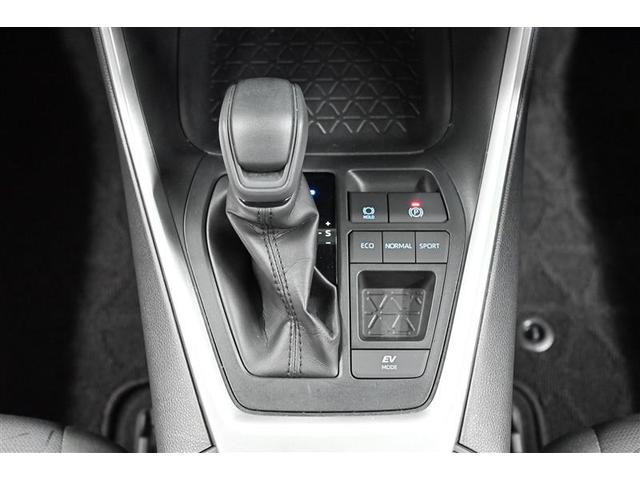 ＲＡＶ４ ハイブリッドＸ　プリクラッシュセーフティー　リアカメラ　スマ－トキ－　エアコン　オートクルーズ　盗難防止　横滑り防止　地デジ　ＬＥＤライト　キーフリー　メモリーナビゲーション　ＡＢＳ　ＥＴＣ　エアバッグ　ナビＴＶ（7枚目）