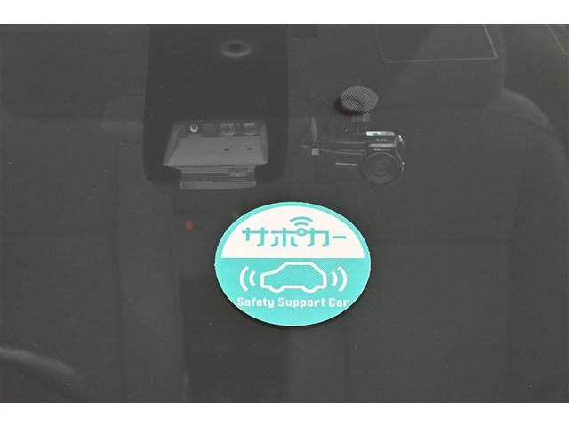 シエンタ X ETC装備 Sキー 地デジ バックガイドモニター 運転席助手席エアバック マニュアルエアコン キーフリーシステム メンテナンスノート メモリーナビゲーション 横滑防止装置 エアバック付き 三列シート(25枚目)