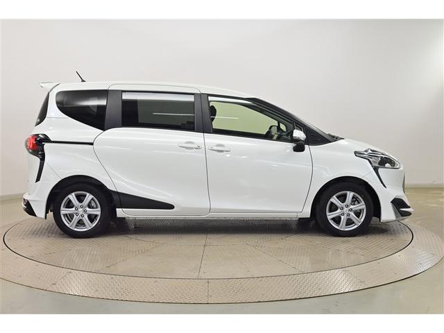 シエンタ ハイブリッド　Ｇ　セーフティーエディション　衝突軽減ブレーキ　アルミホイール　スマキー　ＬＥＤヘッドライト　フルセグＴＶ　イモビライザー　クルーズコントロール　記録簿有　バックモニター　エアバッグ　横滑り防止装置　ナビ・ＴＶ　メモリナビ　ＡＢＳ（4枚目）