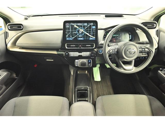 アクア Ｚ　クルコン　１オーナー　ＤＶＤ再生　ドライブレコーダー　フルセグ　Ｂカメ　横滑り防止装置　盗難防止システム　スマートキー　ＥＴＣ　ＡＣ１００Ｖ電源　ＡＷ　ミュージックプレイヤー接続可　メモリーナビ（6枚目）