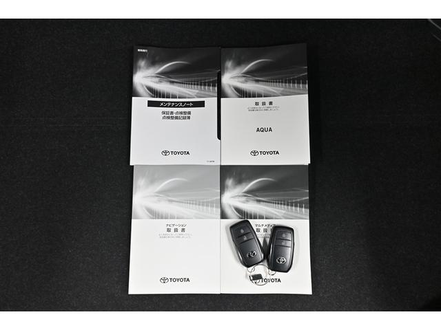 アクア Ｚ　クルコン　１オーナー　ＤＶＤ再生　ドライブレコーダー　フルセグ　Ｂカメ　横滑り防止装置　盗難防止システム　スマートキー　ＥＴＣ　ＡＣ１００Ｖ電源　ＡＷ　ミュージックプレイヤー接続可　メモリーナビ（16枚目）