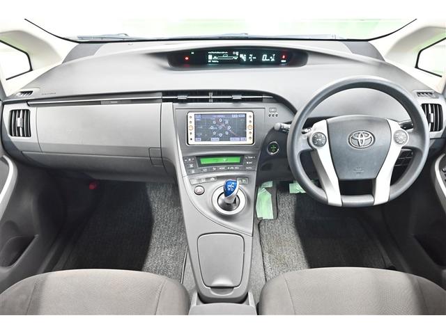 プリウス Ｓ　Ｂモニタ－　インテリキー　デュアルエアバック　エアＢ　イモビライザー　ナビＴＶ　ＡＵＴＯエアコン　横スベリ防止　アルミホイール　ＥＴＣ装備　ＡＢＳ　パワーステアリング　パワーウィンドウ　ワンセグ視聴可（6枚目）