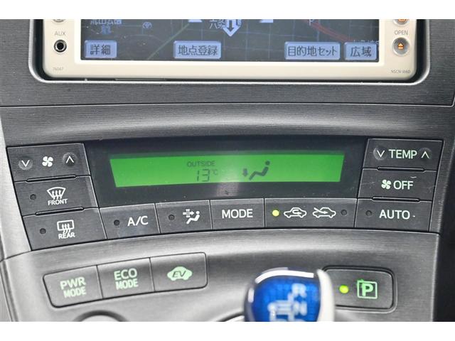 プリウス Ｓ　Ｂモニタ－　インテリキー　デュアルエアバック　エアＢ　イモビライザー　ナビＴＶ　ＡＵＴＯエアコン　横スベリ防止　アルミホイール　ＥＴＣ装備　ＡＢＳ　パワーステアリング　パワーウィンドウ　ワンセグ視聴可（8枚目）