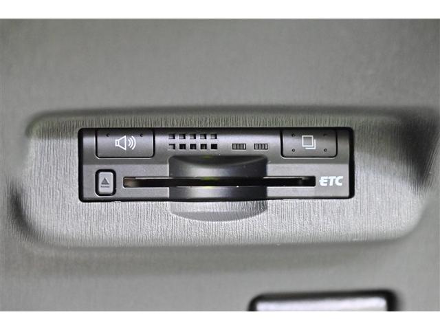 プリウス Ｓ　Ｂモニタ－　インテリキー　デュアルエアバック　エアＢ　イモビライザー　ナビＴＶ　ＡＵＴＯエアコン　横スベリ防止　アルミホイール　ＥＴＣ装備　ＡＢＳ　パワーステアリング　パワーウィンドウ　ワンセグ視聴可（23枚目）