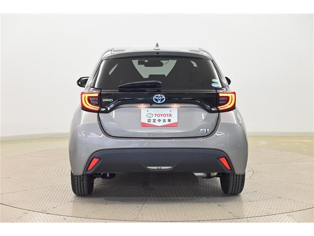 ヤリス ハイブリッドＧ　ＬＥＤライト　フルセグＴＶ　サイドエアバッグ　スマートキ　Ｂモニター　ドライブレコーダー　ＥＴＣ車載器　横滑り防止装置　クルコン　セキュリティアラーム　メディアプレイヤー接続　パワステ　点検記録簿（3枚目）