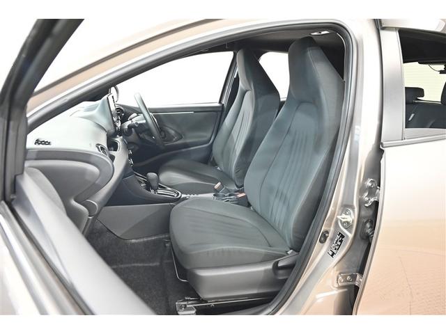 ヤリス ハイブリッドＧ　ＬＥＤライト　フルセグＴＶ　サイドエアバッグ　スマートキ　Ｂモニター　ドライブレコーダー　ＥＴＣ車載器　横滑り防止装置　クルコン　セキュリティアラーム　メディアプレイヤー接続　パワステ　点検記録簿（11枚目）