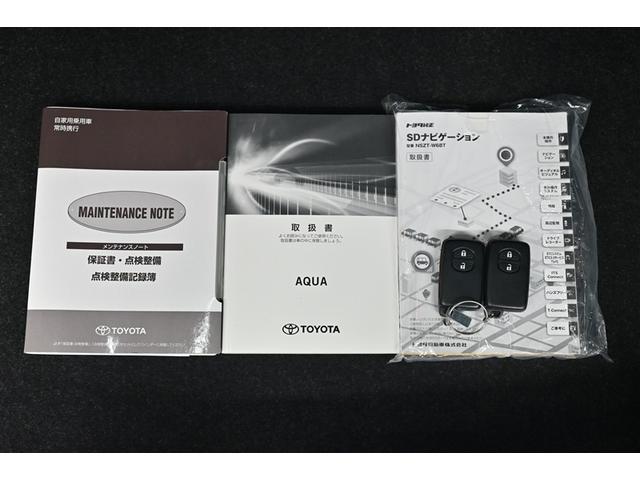 アクア Ｓ　スマートキープッシュスタート　キーレスエントリ　ＬＥＤヘッドライト　ドラレコ付　フルセグ地デジ　イモビ　ナビ＆ＴＶ　ワンオーナー車　オートエアコン　デュアルエアバック　ＥＳＣ　Ｂカメラ　ＡＵＸ端子（17枚目）