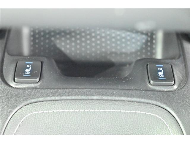 カローラ ハイブリッド　Ｓ　スマートキ　横滑り防止機能　ＬＥＤヘッドライト　ミュージックプレイヤー接続可　点検記録簿　盗難防止装置　ワンオーナー　キーレス　オートエアコン　クルコン　リヤカメラ　メモリナビ　パワーステアリング（21枚目）