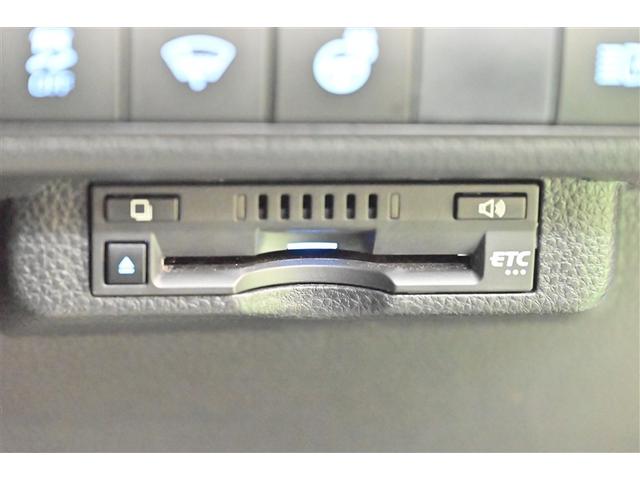 カローラ ハイブリッド　Ｓ　スマートキ　横滑り防止機能　ＬＥＤヘッドライト　ミュージックプレイヤー接続可　点検記録簿　盗難防止装置　ワンオーナー　キーレス　オートエアコン　クルコン　リヤカメラ　メモリナビ　パワーステアリング（26枚目）