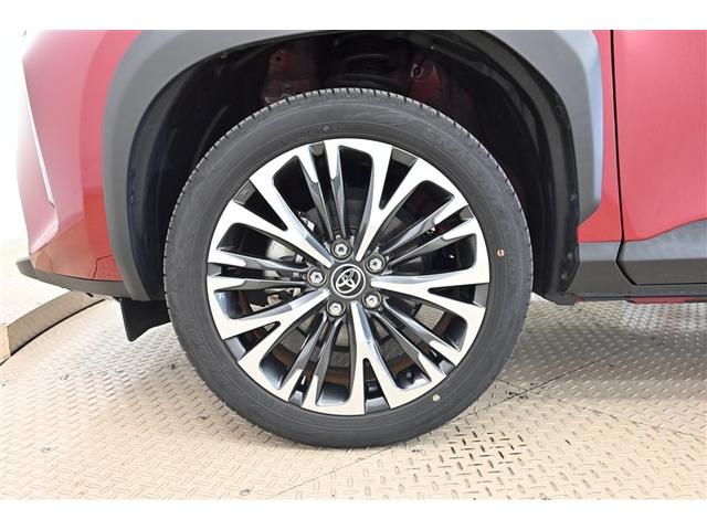 ヤリスクロス ハイブリッドＺ　インテリジェントキー　アルミホイル　ＬＥＤライト　リアカメラ　クルーズコントロール　整備記録簿　横滑り防止システム　ＴＶ　電動シ－ト　パワステ　オートエアコン　キーフリー　ハーフレザーシート　ＡＢＳ（15枚目）