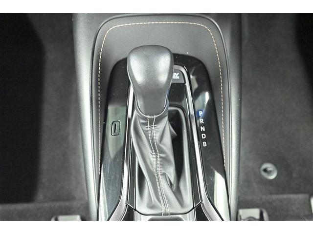 カローラツーリング ハイブリッド　ダブルバイビー　バックモニター　フルセグＴＶ　ＬＥＤライト　点検記録簿　クルコン　横滑り防止　盗難防止装置　エアバッグ　ＴＶ　ＥＴＣ　ＡＢＳ　助手席エアバッグ　キーレス　アルミホイール　オートエアコン（7枚目）