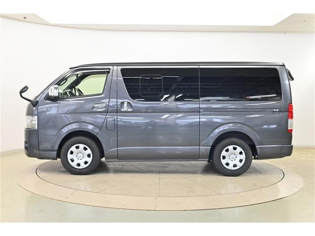 ハイエースバン スーパーＧＬ　ダークプライムＩＩ　衝突回避システム　運転席助手席エアバック　ドライブレコーダー付　スマートエントリー　ＬＥＤライト　地デジ　エアコン　パワーウィンドウ　エアバック　ワンオーナー車　キーレスエントリー　イモビライザー（5枚目）