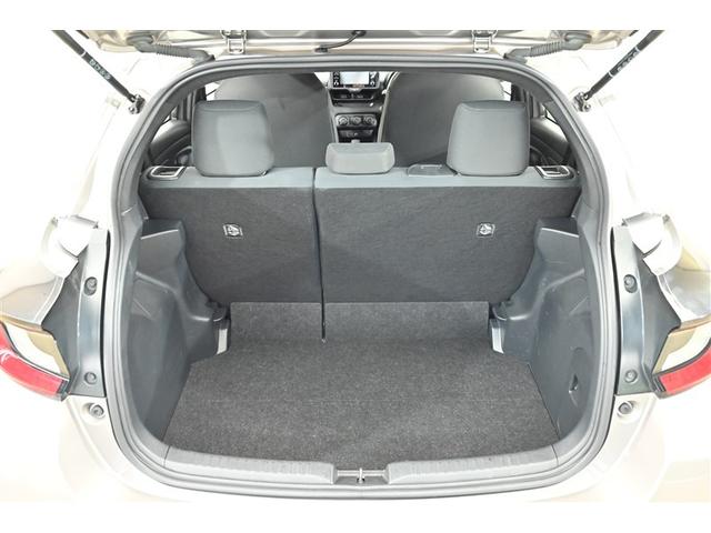 ヤリス Ｘ　ＰＣＳ　横滑り防止装置付き　ワイヤレスキー　サイドエアバック　エアコン　Ｗエアバッグ　パワーウインドウ　パワステ　運転席エアバッグ　ＡＢＳ（12枚目）