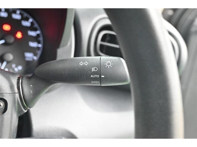 ヤリス Ｘ　ＰＣＳ　横滑り防止装置付き　ワイヤレスキー　サイドエアバック　エアコン　Ｗエアバッグ　パワーウインドウ　パワステ　運転席エアバッグ　ＡＢＳ（17枚目）